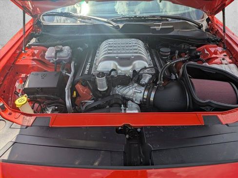 Used 2021 Dodge Challenger SRT Hellcat w/ Plus Package RWD image 23