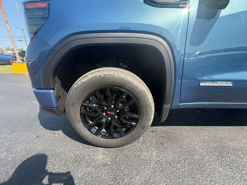 Used 2025 GMC Sierra 1500 Elevation w/ Elevation Premium Package image 10