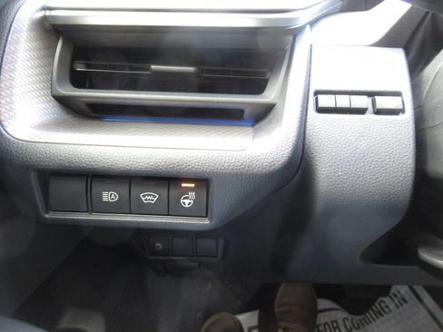 Used 2024 Toyota Prius AWD image 23