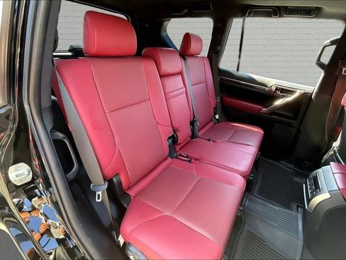 Used 2022 Lexus GX 460 Premium w/ Premium Package AWD/4WD image 25