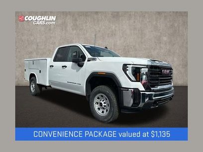 New 2024 GMC Sierra 3500 Pro w/ Convenience Package