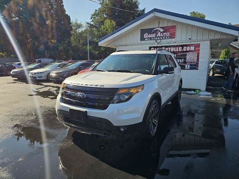 Used 2015 Ford Explorer Sport w/ Equipment Group 401A AWD/4WD image 4