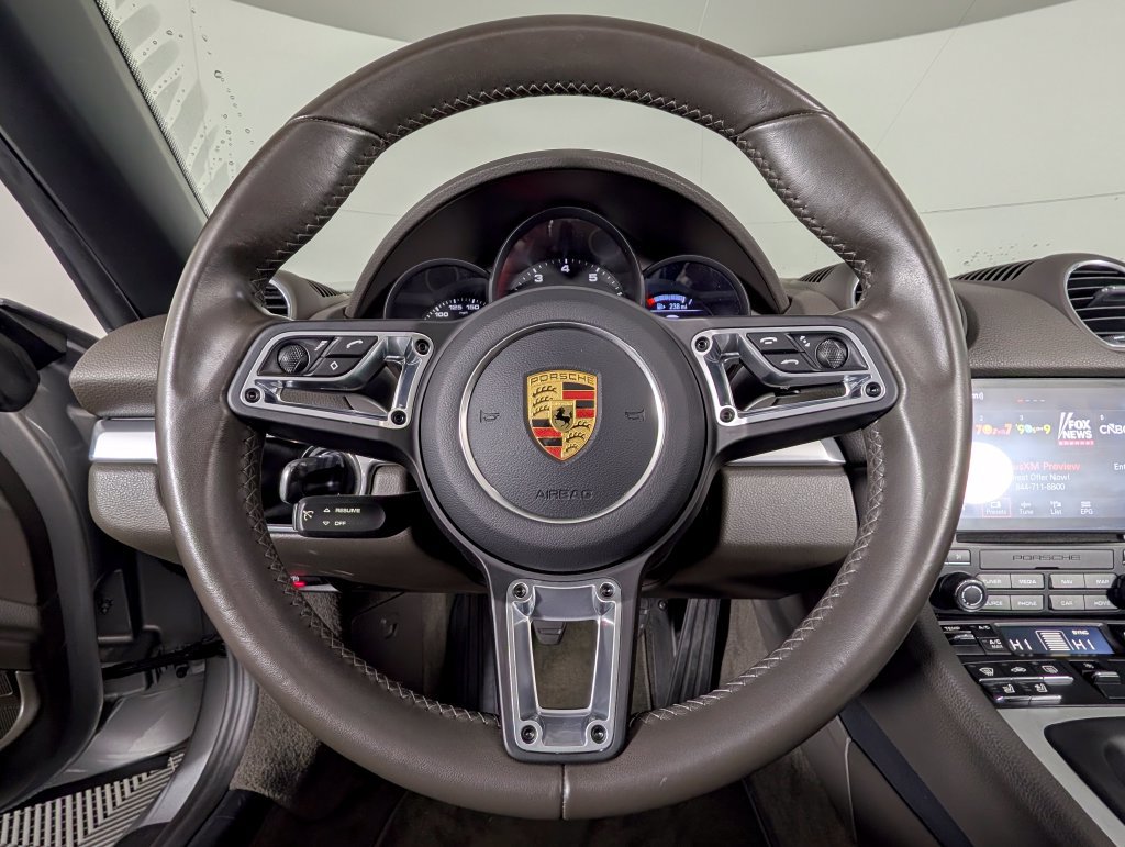 Used 2021 Porsche 718 Boxster RWD image 29