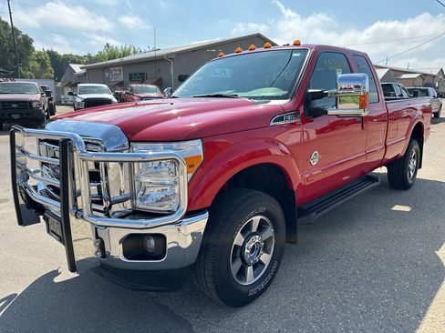 Used 2014 Ford F350 Lariat w/ Lariat Interior Package image 8