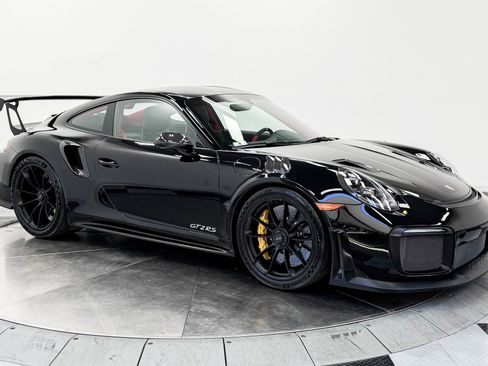 Used 2018 Porsche 911 GT2 RS RWD image 5