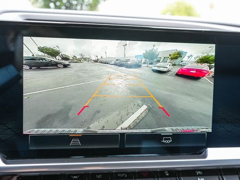 Used 2024 GMC Sierra 1500 SLT image 25