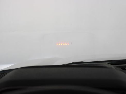 Used 2025 GMC Sierra 1500 Elevation image 16