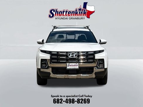 Used 2026 Hyundai Santa Cruz Limited AWD/4WD image 2