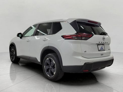 Used 2025 Nissan Rogue SV image 20