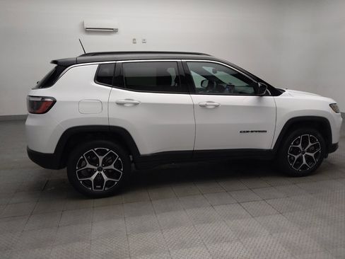 Used 2025 Jeep Compass Limited AWD/4WD image 10