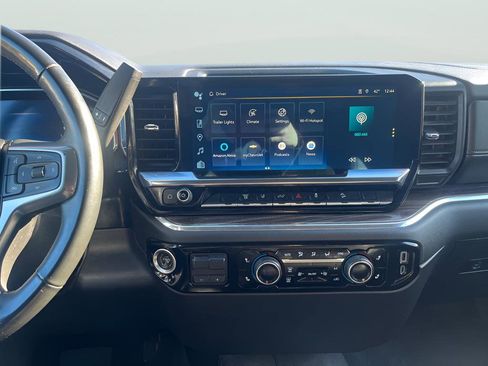 Used 2024 Chevrolet Silverado 2500 LT image 24