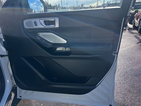 Used 2023 Ford Explorer ST w/ Equipment Group 401A AWD/4WD image 25
