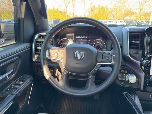 Used 2024 RAM 1500 Laramie image 22