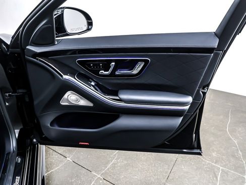 Used 2022 Mercedes-Benz S 580 4MATIC Sedan image 25