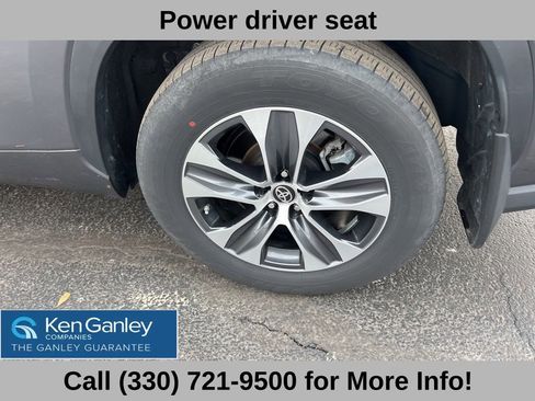 Used 2024 Toyota Highlander XLE image 23