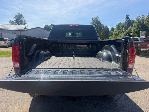 Used 2018 RAM 2500 Tradesman w/ Chrome Appearance Group AWD/4WD image 8