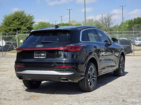 Certified 2025 Audi Q5 Premium image 8