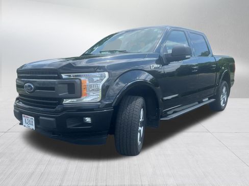 Used 2018 Ford F150 XLT w/ Equipment Group 302A Luxury AWD/4WD image 3
