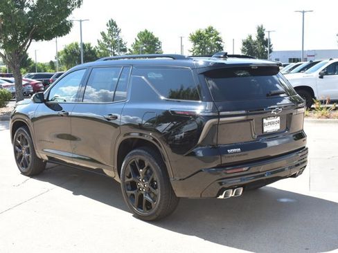 New 2026 Chevrolet Traverse RS w/ LPO, Floor Liner Package FWD image 9