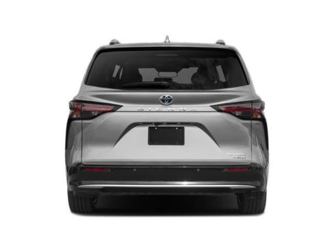 Used 2023 Toyota Sienna Platinum AWD/4WD image 5