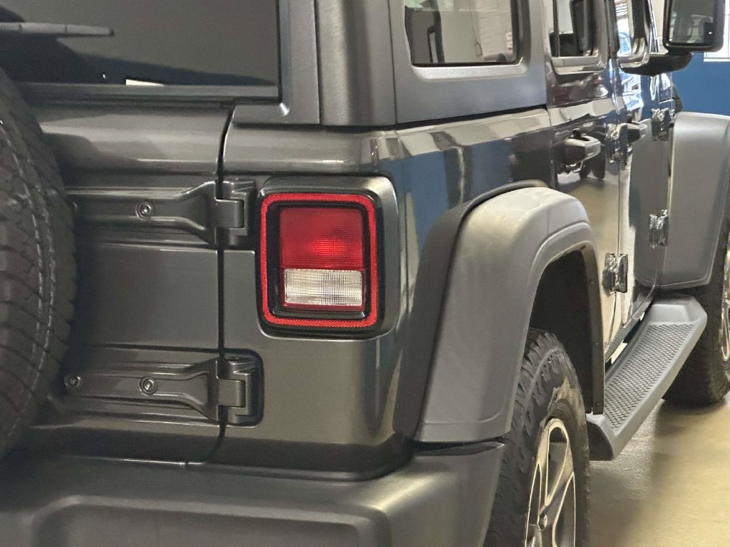 Used 2018 Jeep Wrangler Unlimited Sport S AWD/4WD image 30