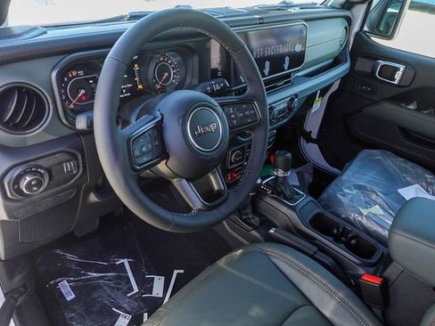 New 2026 Jeep Gladiator Mojave image 14