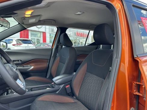 Used 2023 Nissan Kicks SR FWD image 11