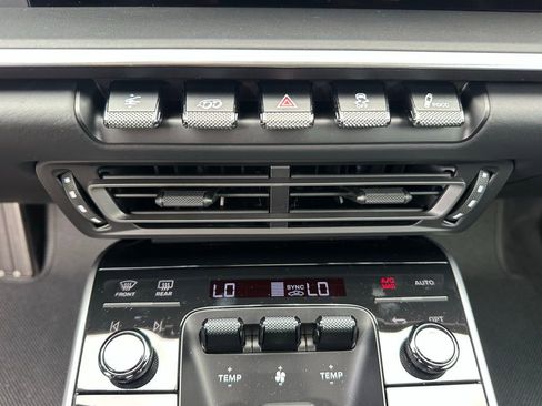 Certified 2025 Porsche 911 Turbo S image 27