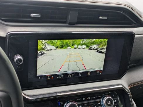 Used 2024 GMC Sierra 1500 AT4 w/ Technology Package AWD/4WD image 22