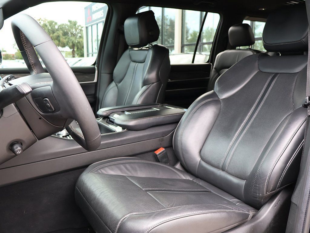 Used 2022 Jeep Wagoneer Series II w/ Premium Group I AWD/4WD image 32