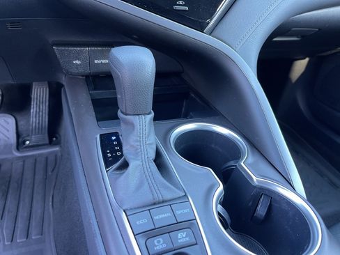 Used 2023 Toyota Camry LE image 19