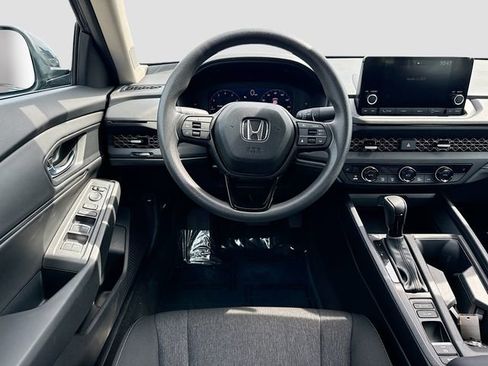 Certified 2025 Honda Accord SE image 21