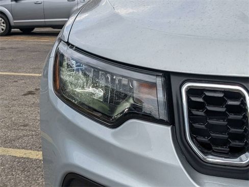 New 2024 Jeep Compass Sport image 9