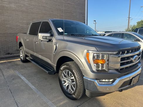 Used 2022 Ford F150 Lariat w/ FX4 Off-Road Package AWD/4WD image 3