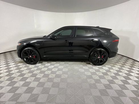 Used 2022 Jaguar F-PACE S image 2