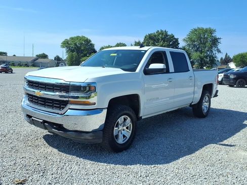 Used 2017 Chevrolet Silverado 1500 LT w/ Trailering Package AWD/4WD image 7