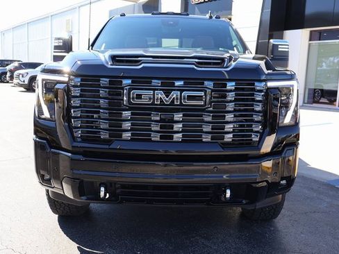 New 2026 GMC Sierra 2500 Denali Ultimate image 2