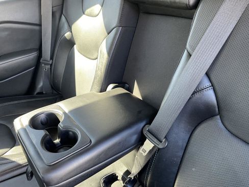 Certified 2023 Jeep Cherokee Altitude Lux image 39