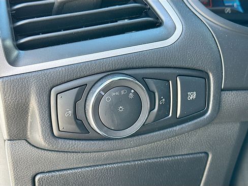 Certified 2024 Ford Edge SE image 10