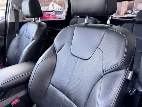 Used 2022 Kia Telluride SX image 20