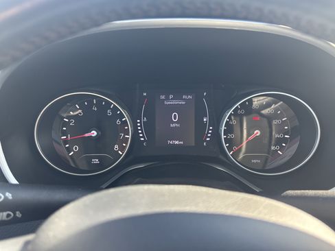 Used 2020 Jeep Compass Latitude image 25