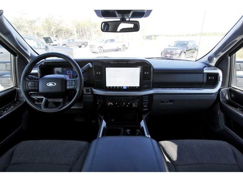 Used 2024 Ford F350 XLT w/ XLT Premium Package image 13