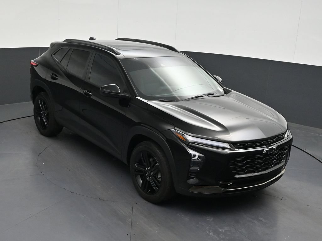 Used 2024 Chevrolet Trax ACTIV w/ Sunroof Package FWD image 27