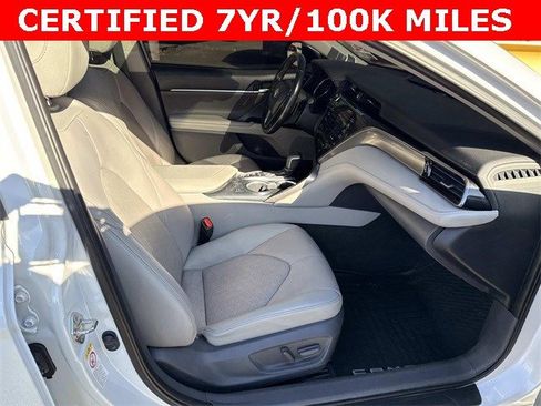 Used 2019 Toyota Camry XSE image 9