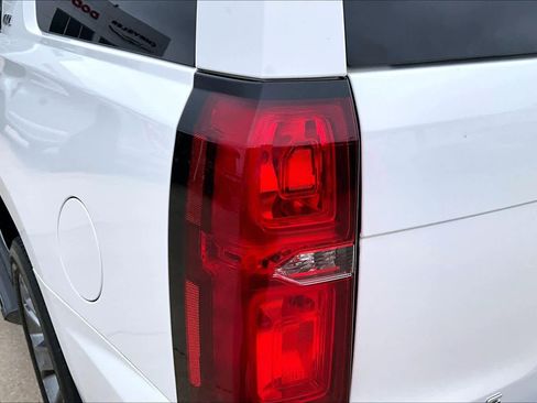 Used 2016 Chevrolet Tahoe LTZ RWD image 29