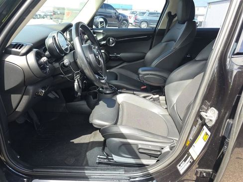 Used 2017 MINI Cooper S image 13