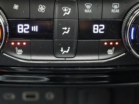 Used 2020 Buick Encore GX Select image 23