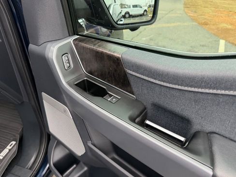 Used 2023 Ford F150 Lariat w/ Trailer Tow Package image 32