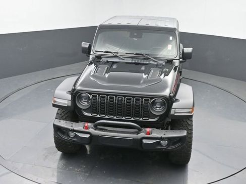 Used 2024 Jeep Gladiator Rubicon w/ Technology Group image 30