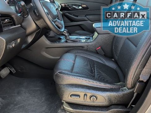Used 2023 Chevrolet Traverse RS image 13